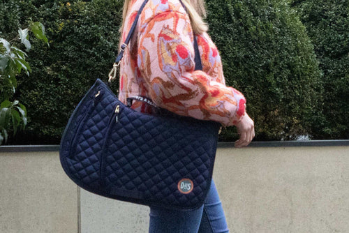 14 inch equestrian laptop bag showing zippered laptop compartment