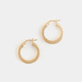 Karen Hoops in Gold