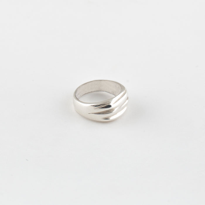 "Le Chemin" Ring in Silver