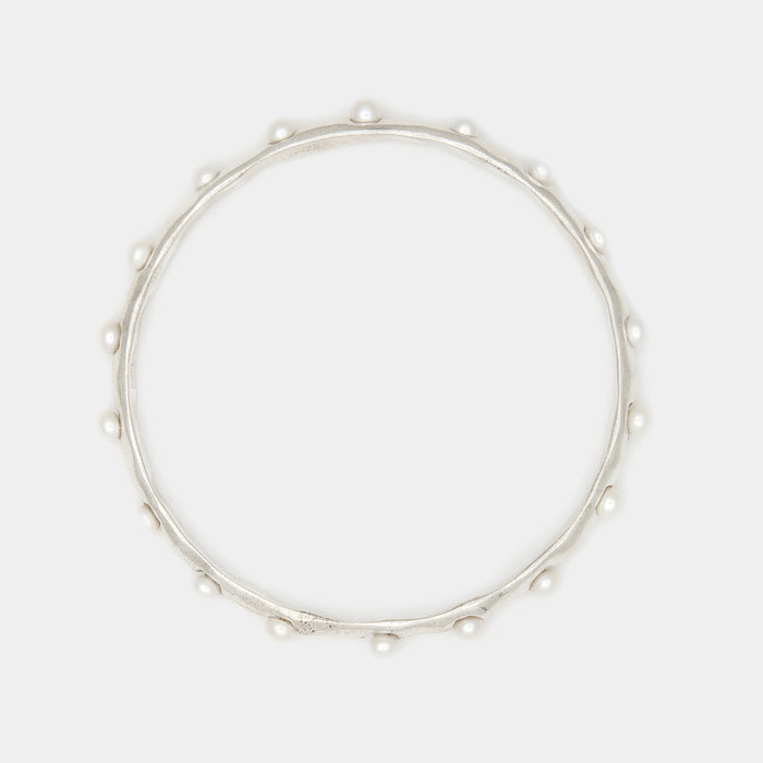 Lulu Pearl Bangle in Silver
