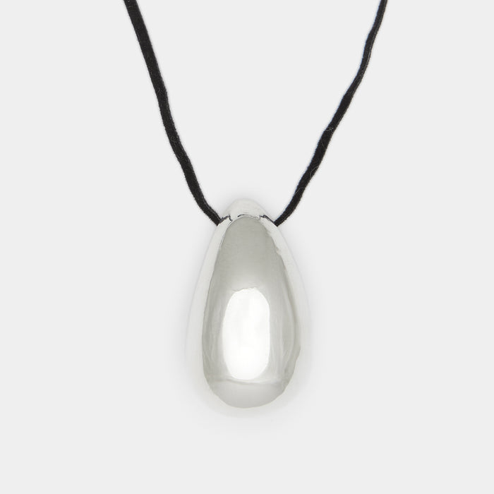 Moondrop String Pendant in Silver
