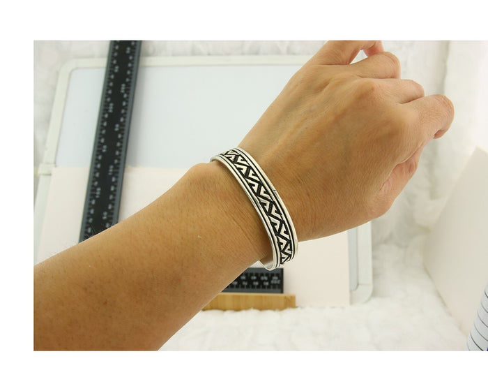 Navajo Bracelet 925 Silver Artist Signed Thomas Singer Cuff Made in the 1980's