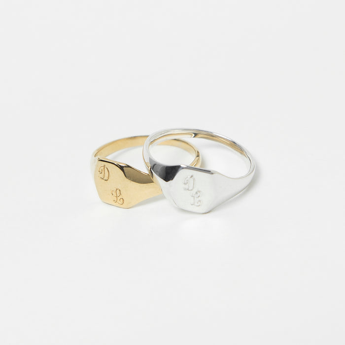 Pijama Signet Ring in Silver