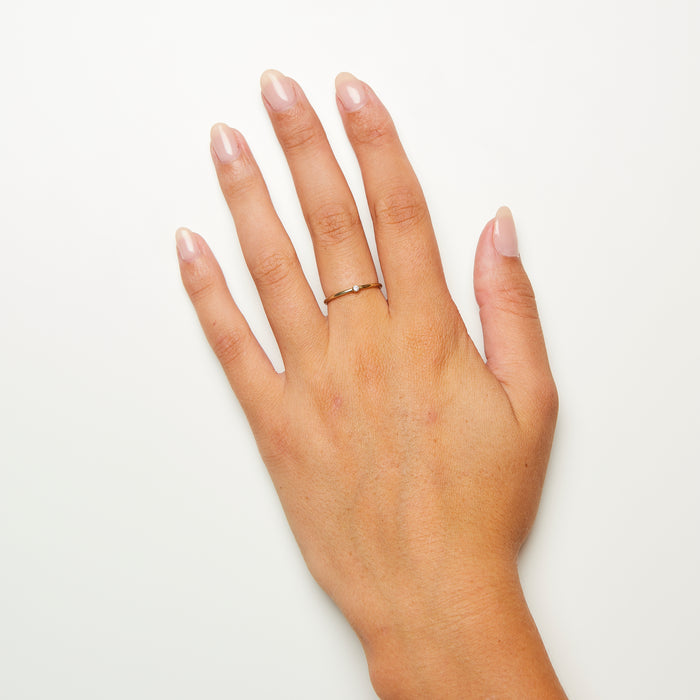 Simple Cléo Diamond Ring in Gold
