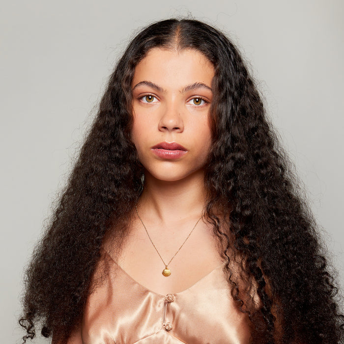 Siobhan Shell Necklace in Gold