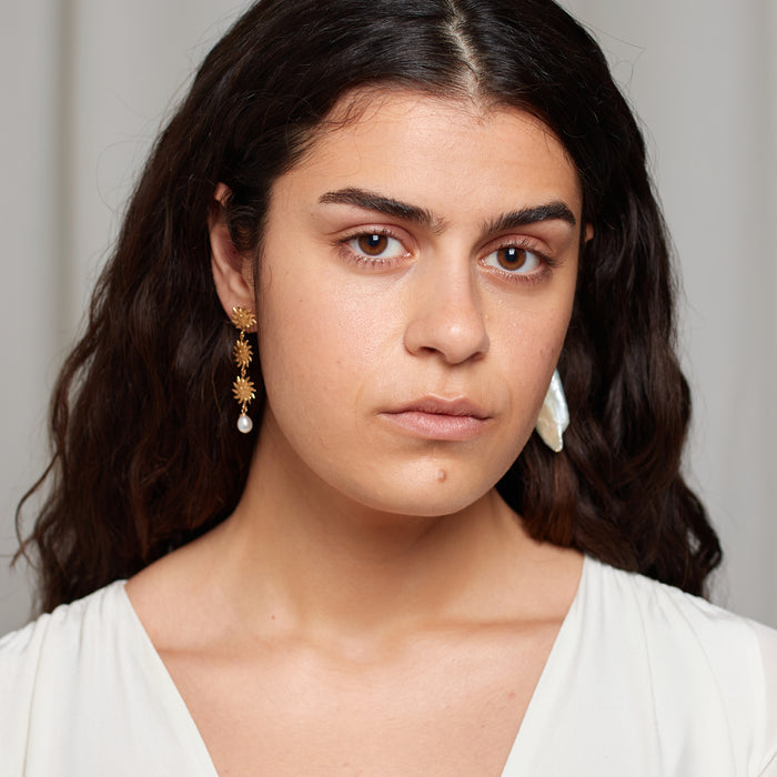 Solana Baroque Pearl Earrings in Gold
