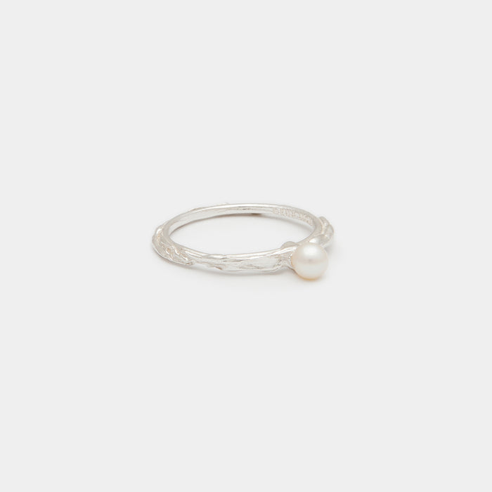 Terra Pearl Ring in Gold