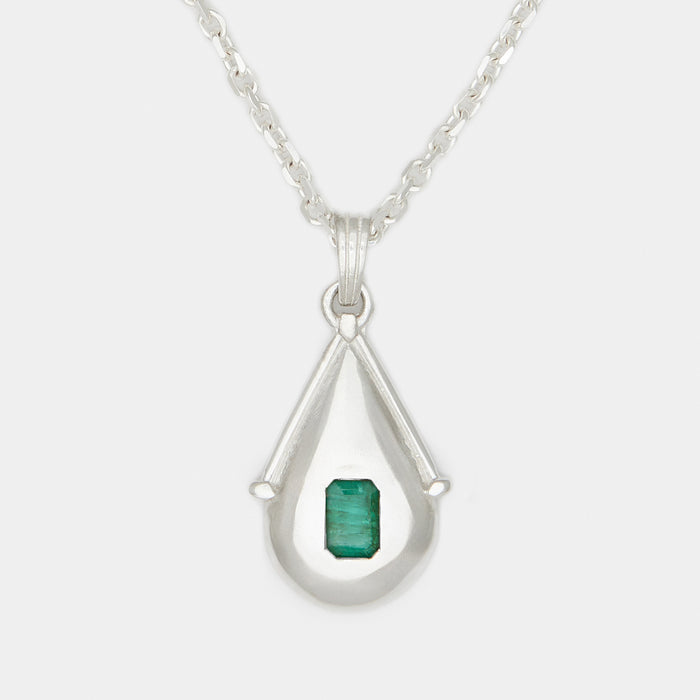 May - Emerald / 20"