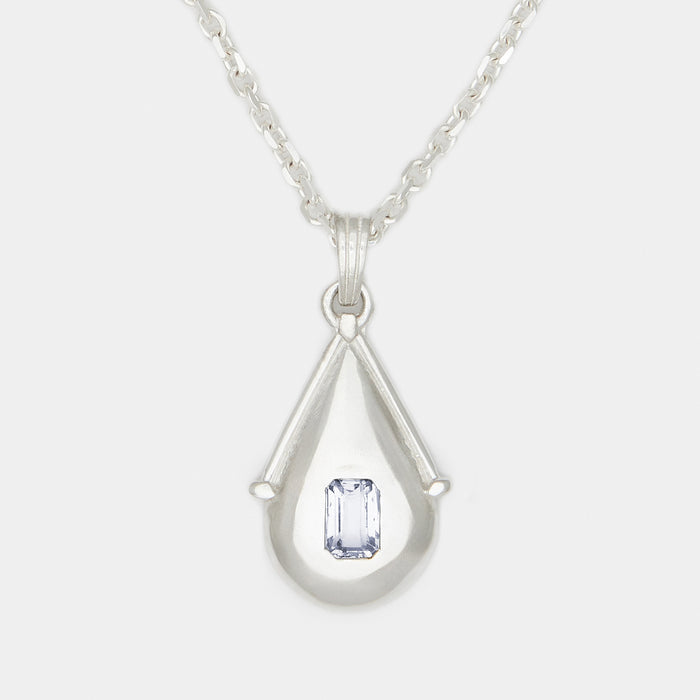 June - Moonstone / 20"