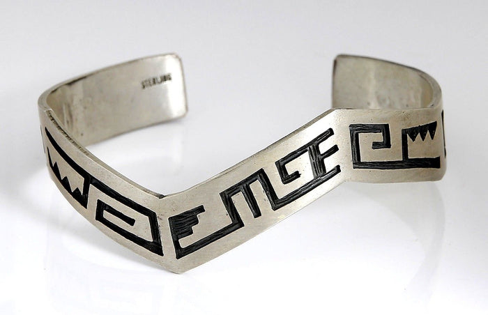 VTG Navajo Indian Handmade Lighting Tribal Pattern .925 Silver Cuff Bracelet